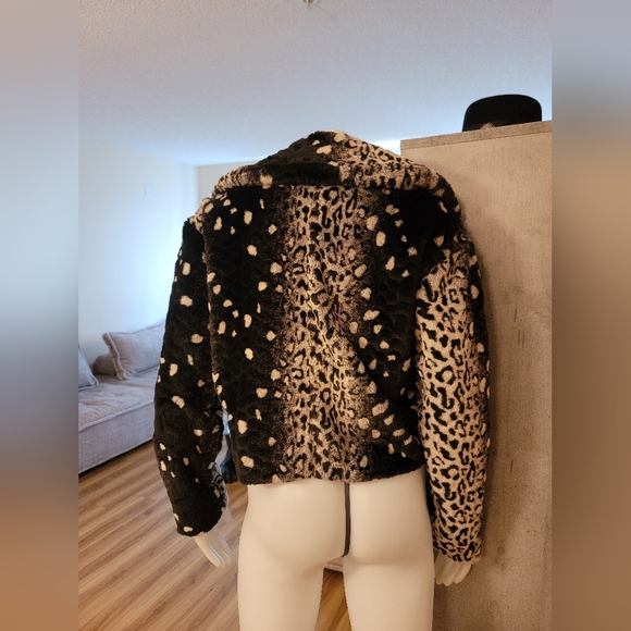 Urban Outfitters Faux Fur Coat 90s inspired y2k Small - Picture 5 of 10